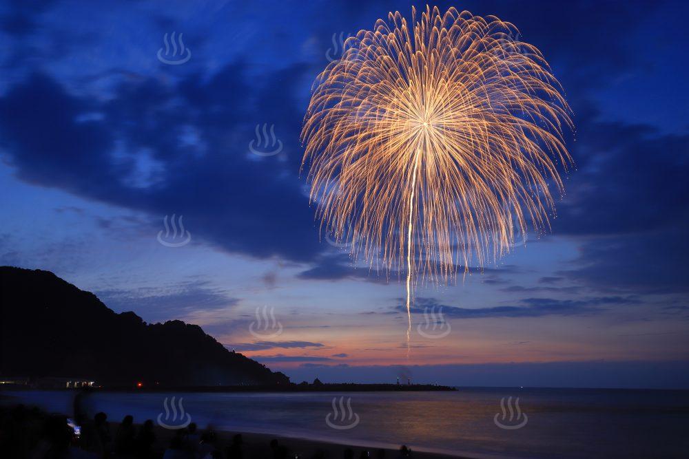 浜坂ふるさと夏祭り　花火大会