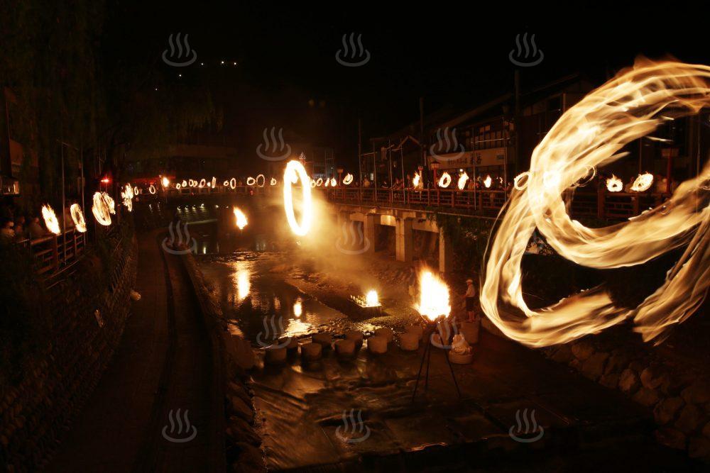 湯村の火祭り
