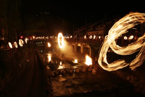 湯村の火祭り