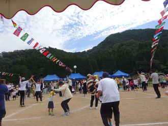 ゆめっこ認定こども園　親子ダンス「スマイル」