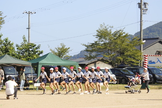 浜坂西小学校　入場行進