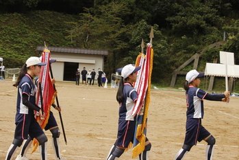 部活行進　ソフトボール部