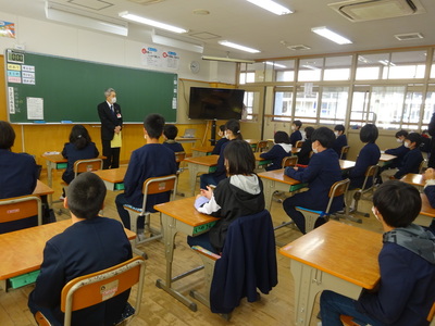 　私たちが考える「夢と温もりの町　新温泉町」温泉小学校5年　町長に提案