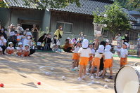 ３・４歳児「ねらってねらってカゴリンピック!」