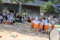 ３・４歳児「ねらってねらってカゴリンピック!」