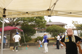 浜高×町子連＝豊かなつながり(浜坂高校文化祭)　ストラックアウトに小学生参加