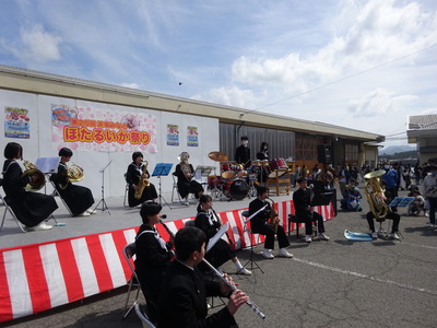 ほたるいか祭り　浜坂中学校吹奏楽部　演奏