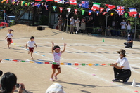 4歳児　ゴールめざしてがんばるゾ～!最高の笑顔です。